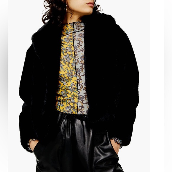 Topshop Black Faux Fur Crop Jacket Size 8 - Picture 1 of 10